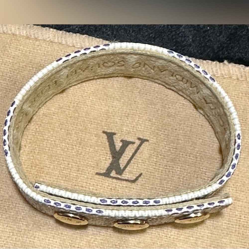 Auth🍀Louis Vuitton cream & Black Demier Azure Bracelet *W/ LV dust bag -EUC- - Picture 10 of 14